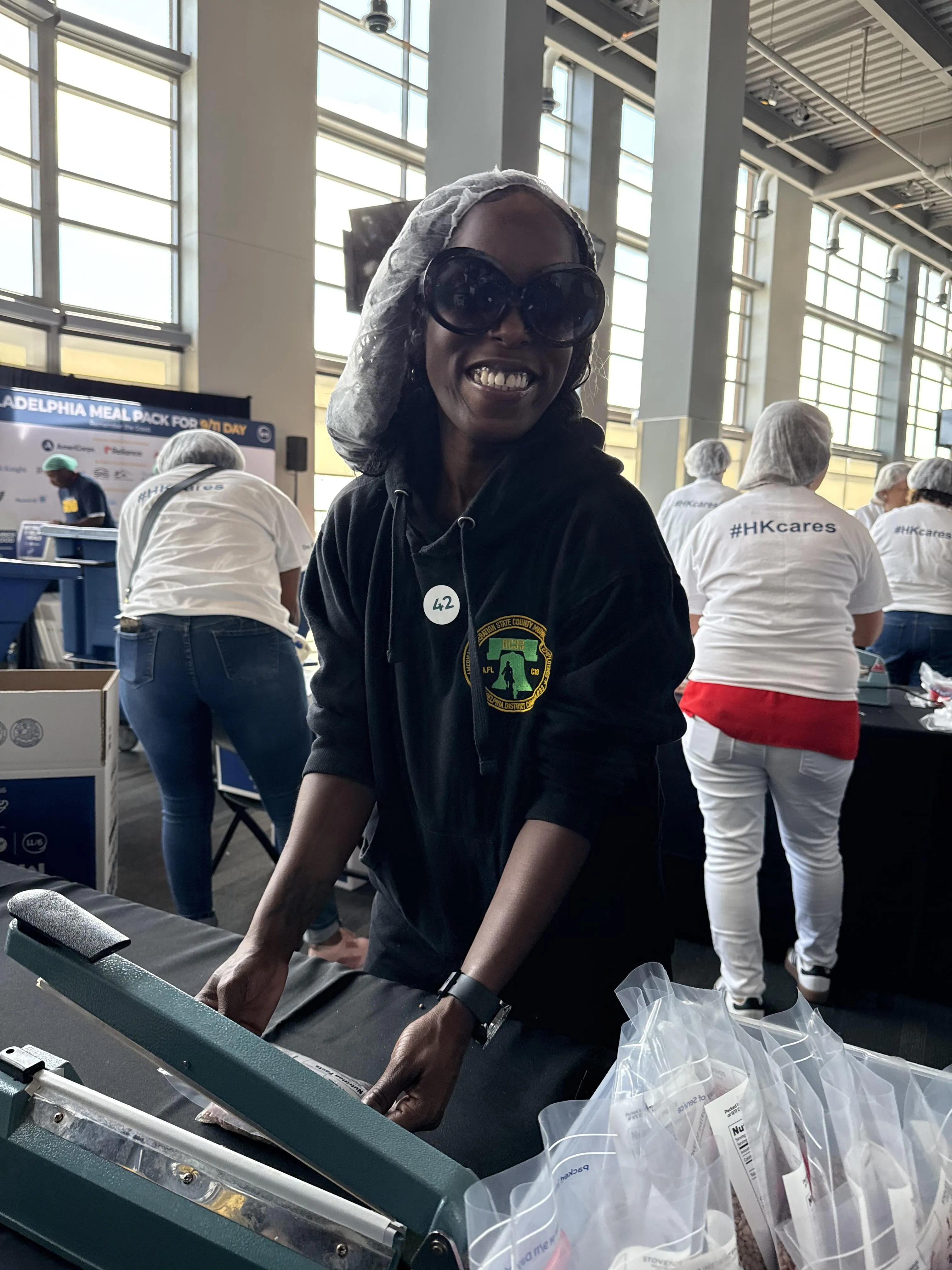 DC 33 member packing a meal box